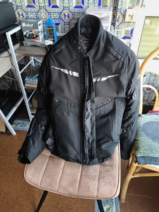 Chaqueta moto IXON con forro desmontable