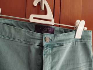 Pantalones Violeta Mango talla 44