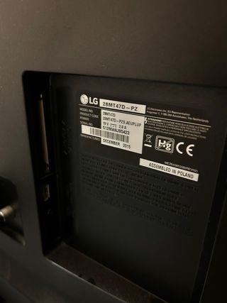 TV / Monitor LG LED HD 28’’