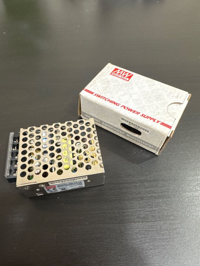 Fuente de alimentación MW RS 15 12.