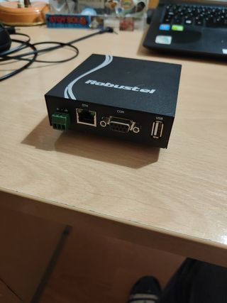 Router dual SIM portátil WIFI ROBUSTEL