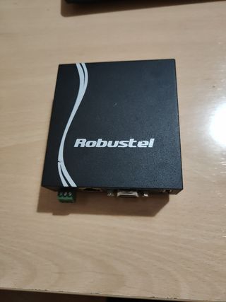 Router dual SIM portátil WIFI ROBUSTEL
