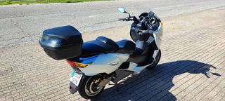 Moto vectrix vx-1  9.84 kwh