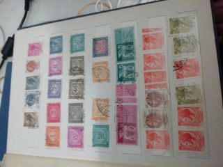 collezione di 260 francobolli italiani