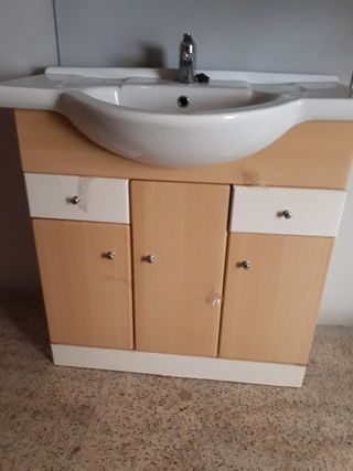 Conjunto de  muebles  de baño