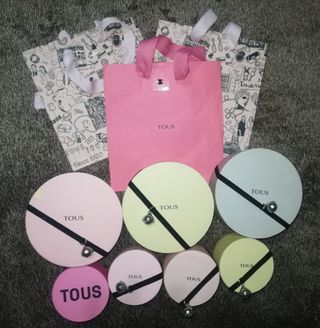 Lote 7 cajitas y 3 bolsitas TOUS