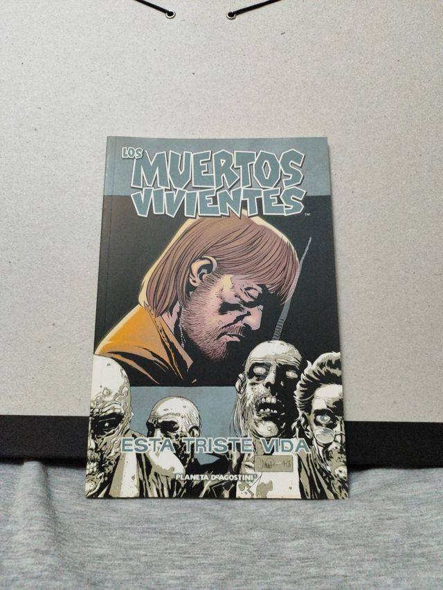 Los muertos vivientes nº 06/32: Esta Triste vida