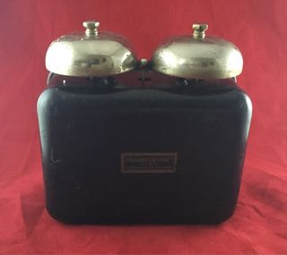 Antiguo timbre telefónico CTNE Standard Eléctrica