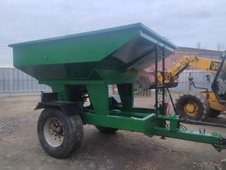 Carro abonadora Aguirre