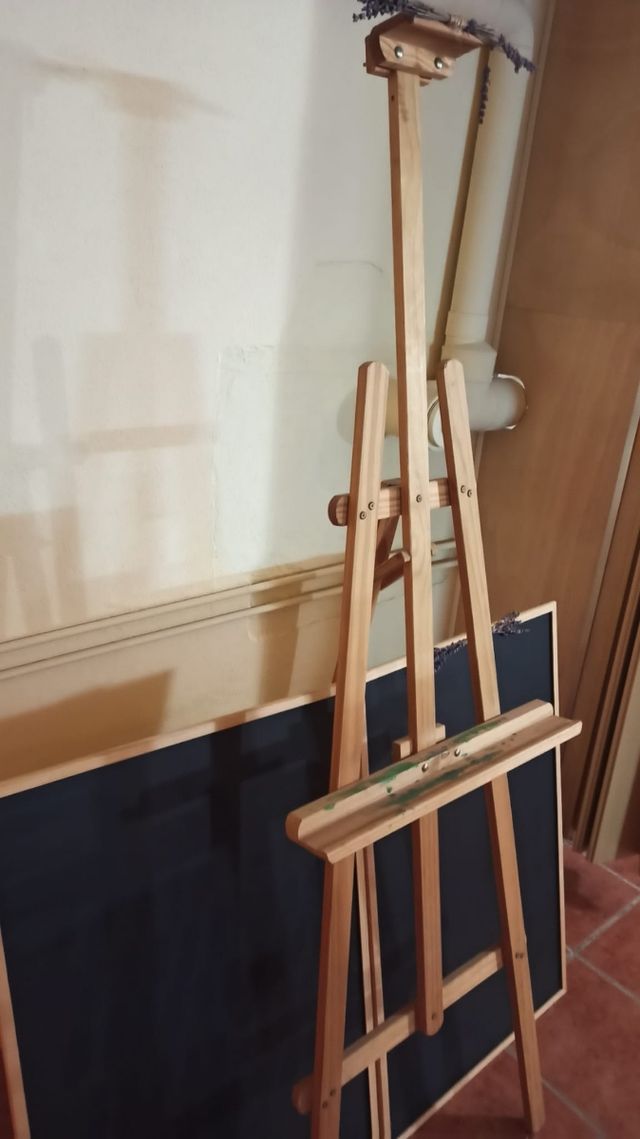 Caballete con pizarras