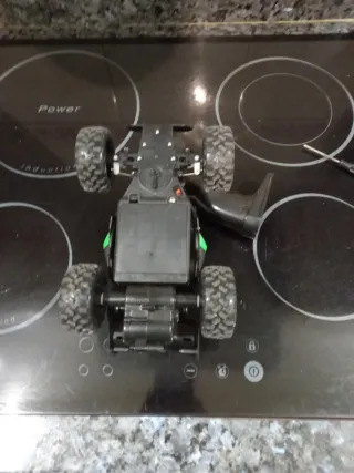 Coche teledirigido escala 1:18 batería