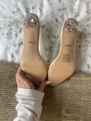 Zapatos tacón medio, transparentes y beige T39