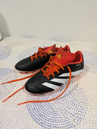 Botas futbol niño y niña Adidas predator talla 36