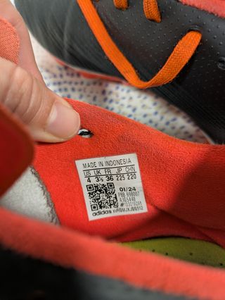 Botas futbol niño y niña Adidas predator talla 36