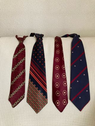 Corbatas de los 60s a los 90s