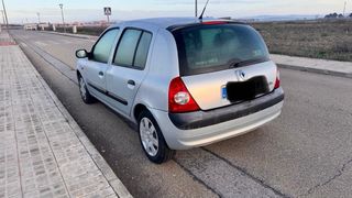 Renault Clio 2001