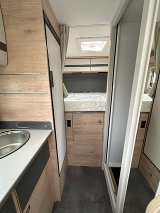 AUTOCARAVANA DETHLEFFS GLOBEBUS I 1 2025