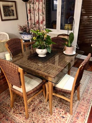Mesa comedor con 4 sillas nuevo