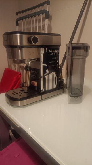 Cafetera Automatica - Cafelizzia 790
