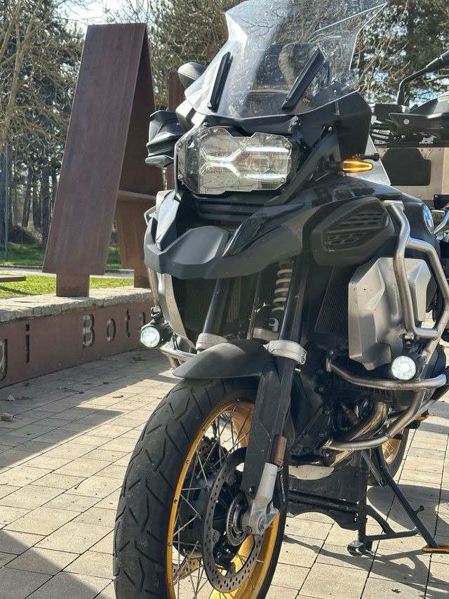 BMW R1250GS Triple Black tope de gama