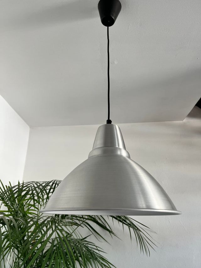 Lámpara colgante de aluminio