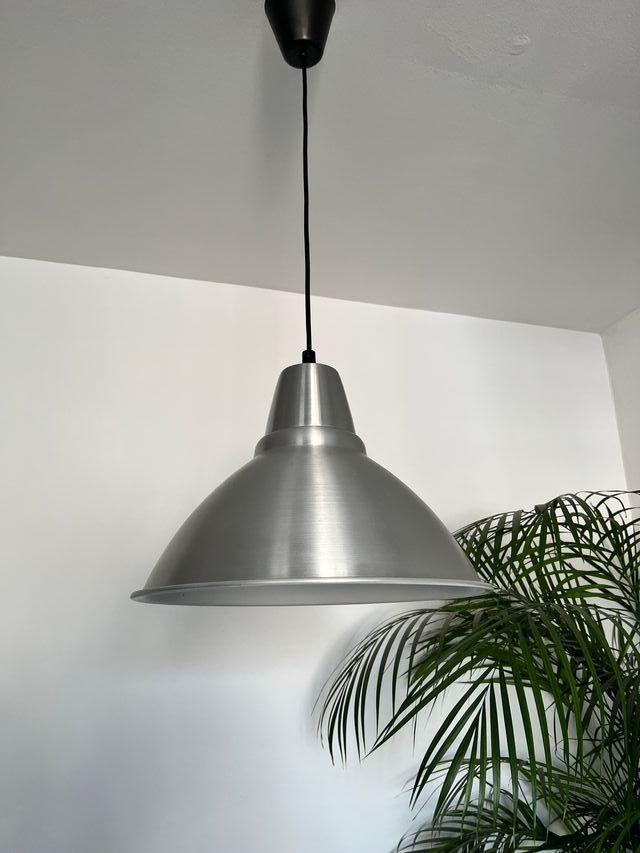 Lámpara colgante de aluminio