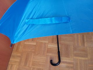 PARAGÜAS AUTOMÁTICO NUEVO SIN USAR.