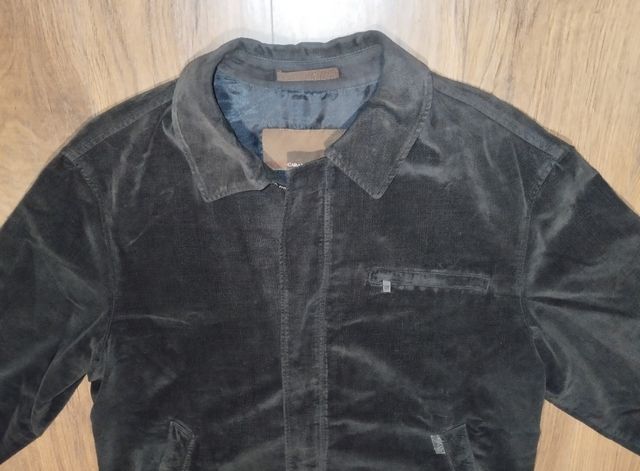 Chaqueta negra de Caramelo