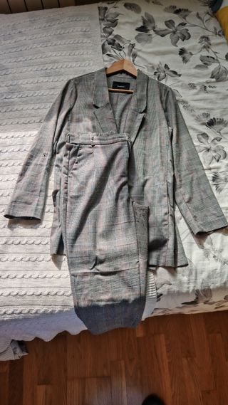 Lote variado petos, sombreros,