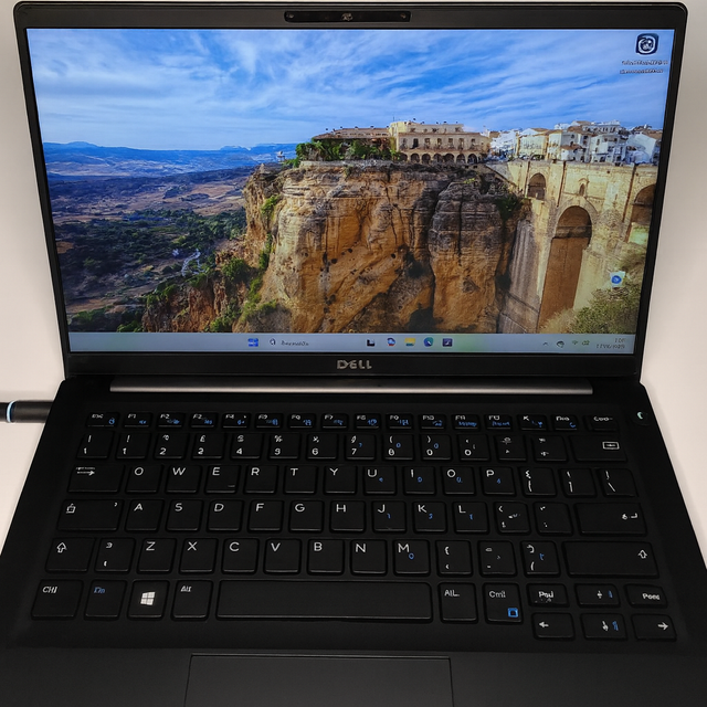 DELL LATITUDE 7390, i5-8350U/8GB/256GB SSD/TÁCTIL