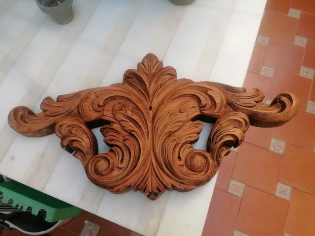 Copete antiguo madera