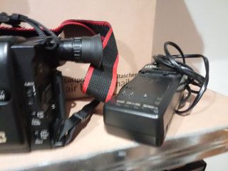 VIDEOCÁMARA JVC GR-AX68