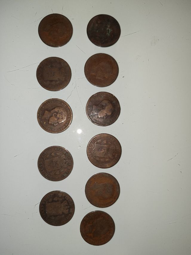 11 monedas de 10 céntimos de 1879