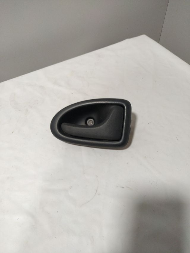 8200028995 Renault trafic maneta interior izq