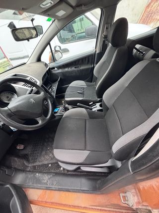 Peugeot 207 2020