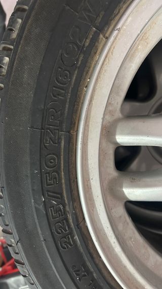 Llanta Bmw e36 225/50/r16