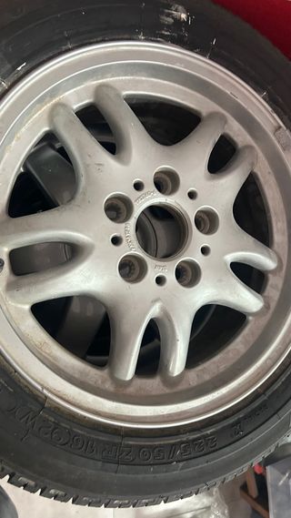 Llanta Bmw e36 225/50/r16
