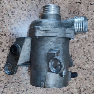 Bomba de agua motor BMW 2.0 N43B20A