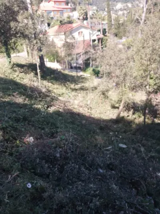 Terreno edificable a dos calles