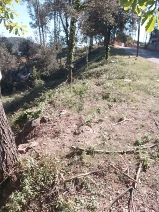 Terreno edificable a dos calles