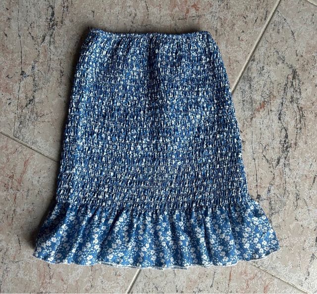 Lote de pantalon y faldas bershka talla xs