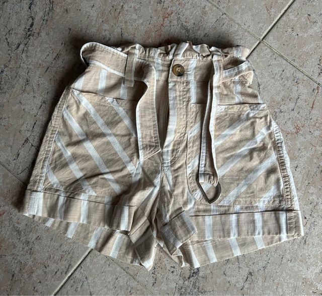 Lote de pantalon y faldas bershka talla xs