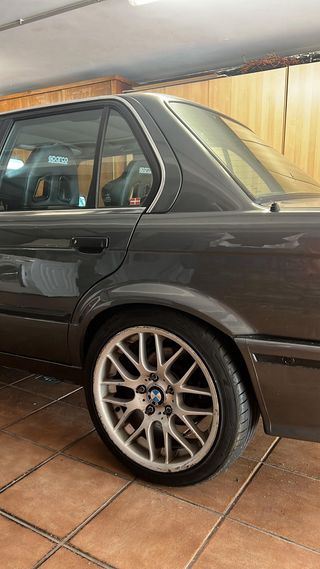BMW E30 1991