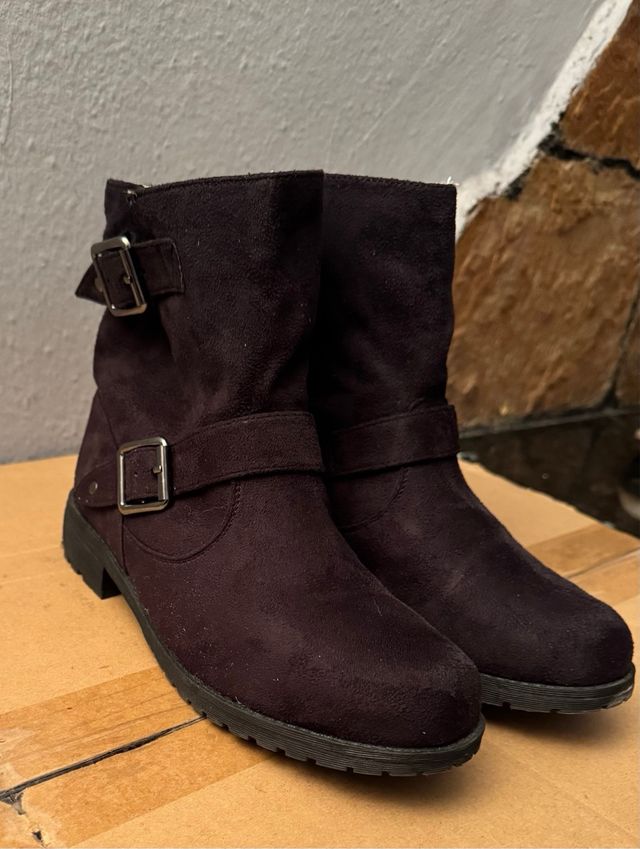 Botas