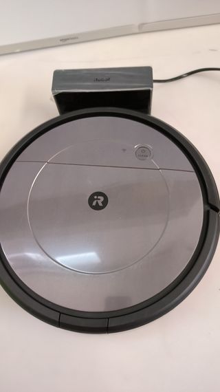 Robot aspirador PARA REPARAR P1Y6075