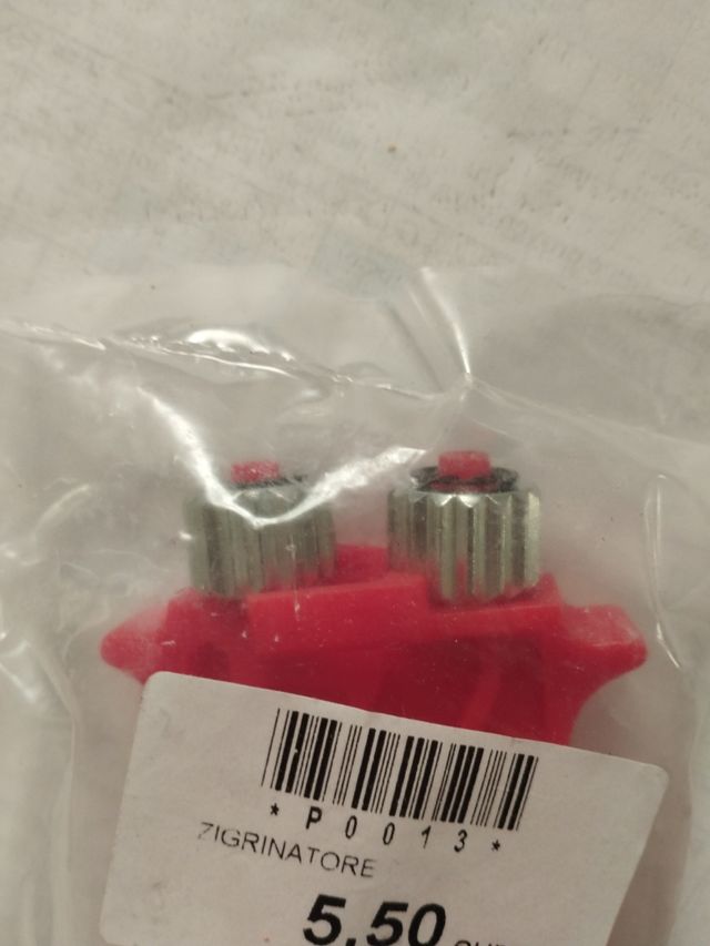 Zigrinatore per filo telaini api