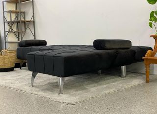 SOFÁ CHAISELONGUE CAMA NEGRO