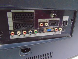 TV LCD 32" CON MANDO (132836)