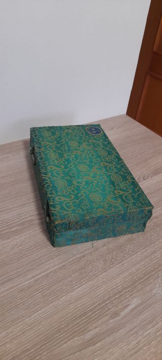 Antiche teiere orientali Yixing in miniatura