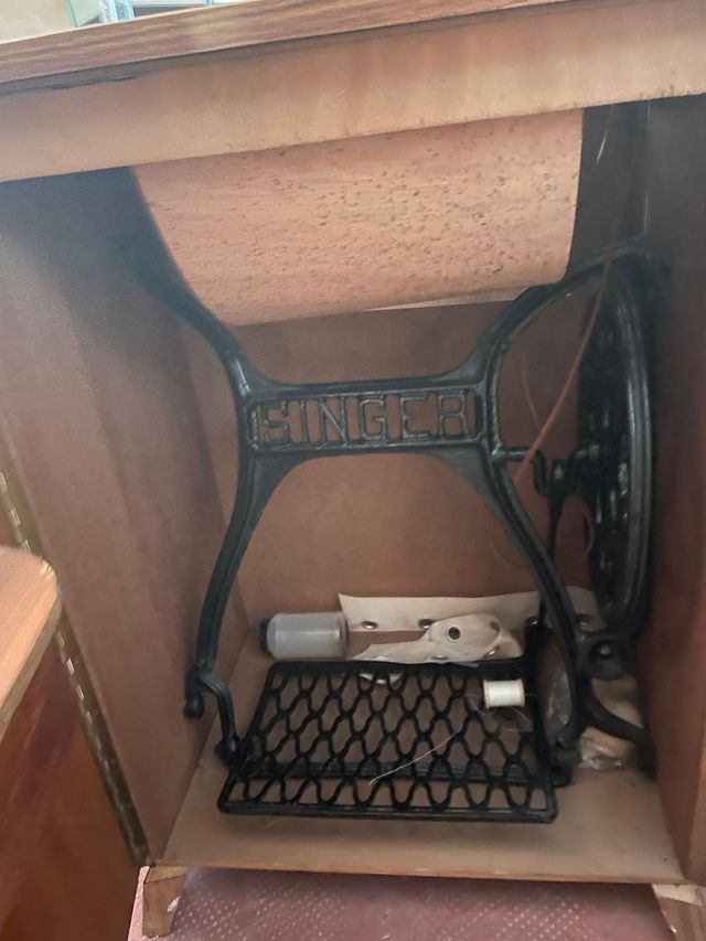 Maquina de coser SIINGER antigua